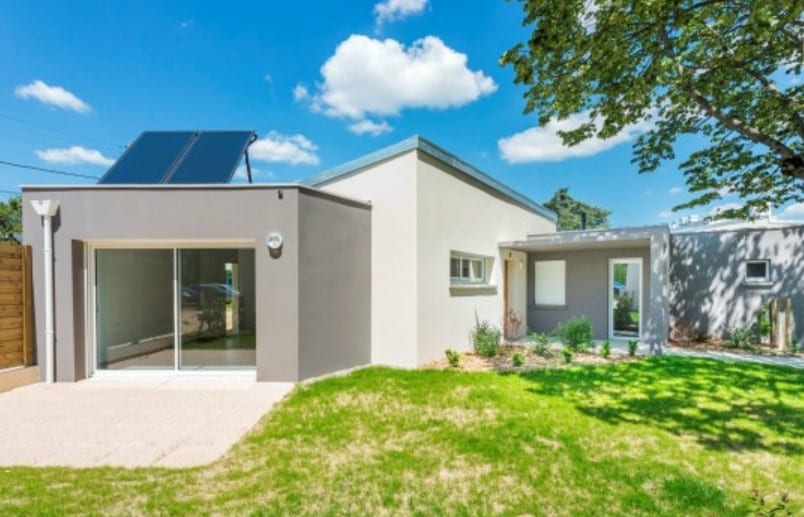 maison de ville avec panneaux solaires groupe berthelot