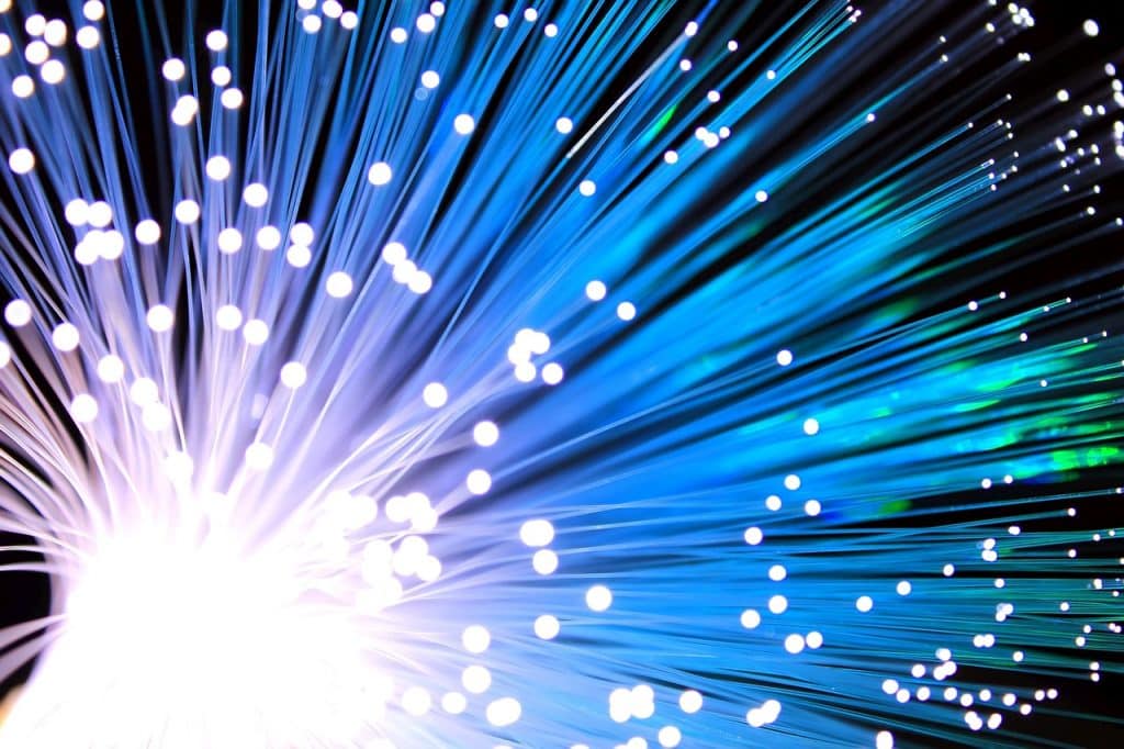 Fibre optique lumineuse bleue